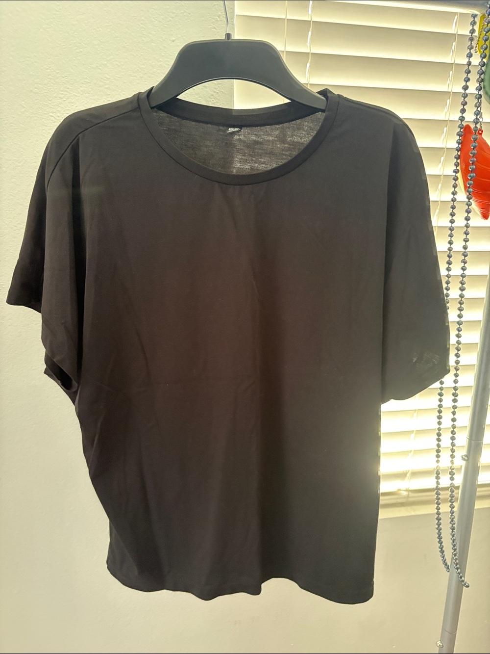 Uniqlo Womens Black Short-Sleeve Crewneck Tee